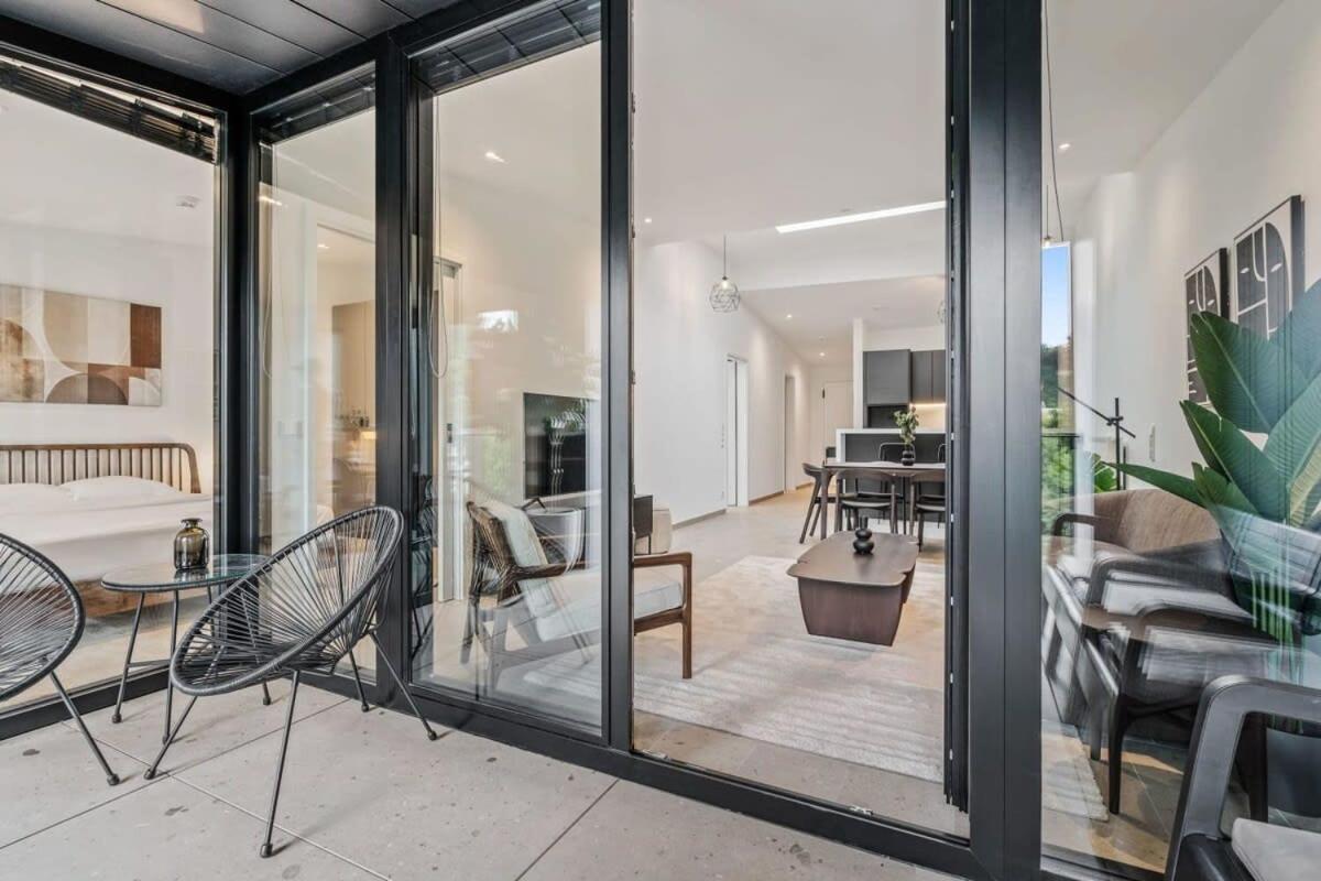 Luxurious 2Br Apt With Balcony In Luxembourg 아파트 외부 사진